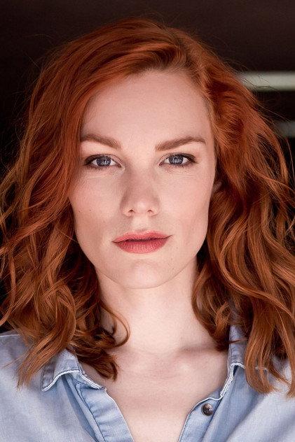 Jennifer Buschmann - Actor Profile Photo