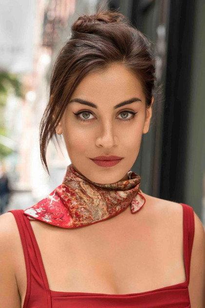 Lara Wolf - Actor Profile Photo