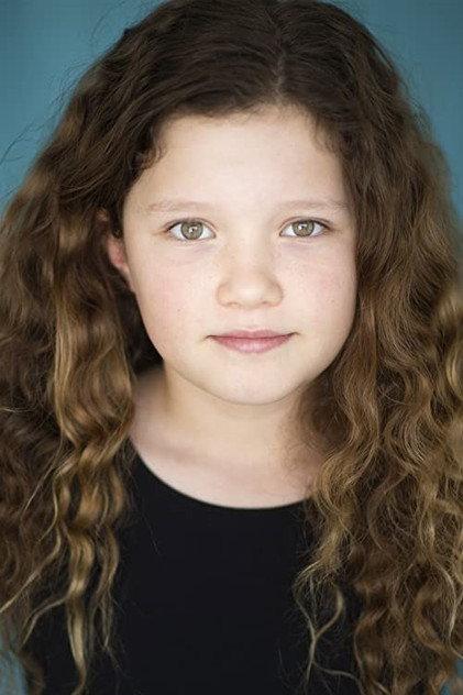 Julia Savage - Actor Profile Photo