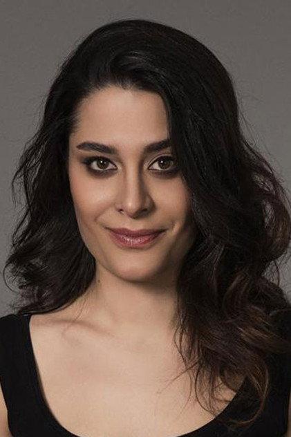 Gizem Kandemir - Actor Profile Photo