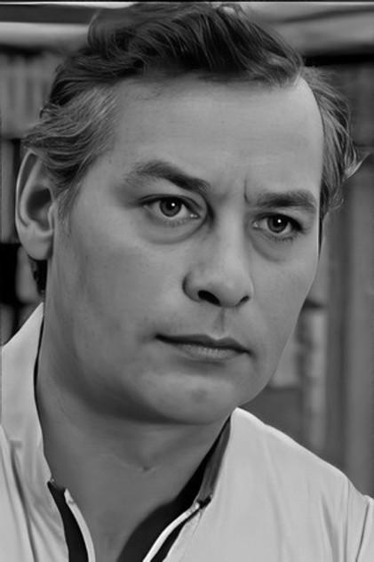 Alfred Struwe - Actor Profile Photo