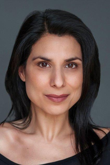 Laara Sadiq - Actor Profile Photo