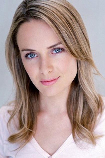 Emma Leonard - Actor Profile Photo