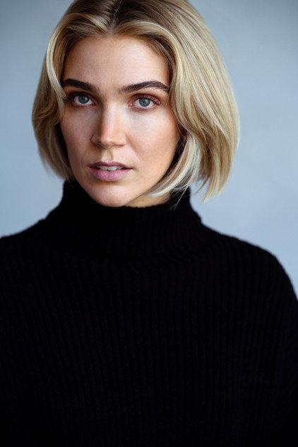 Zoë Papia - Actor Profile Photo