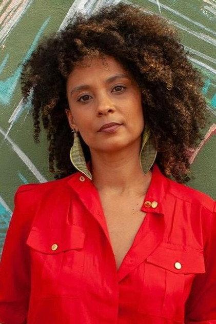 Nívea Magno - Actor Profile Photo