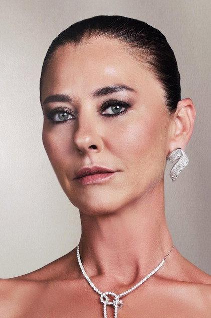 Ece Uslu - Actor Profile Photo