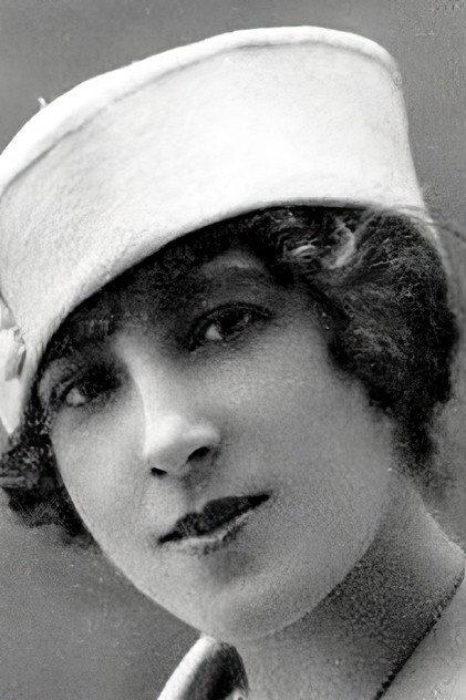 Andrée Divonne - Actor Profile Photo