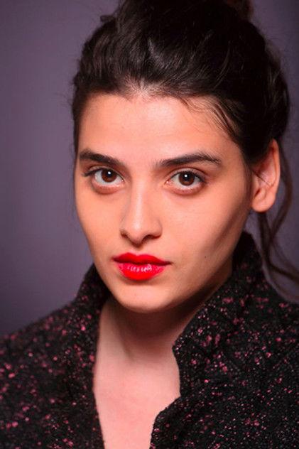 Manal Issa - Actor Profile Photo