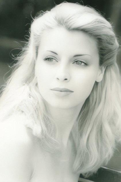 Sara Cosmi - Actor Profile Photo