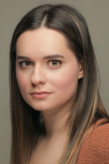 Ece Hakim - Actor Profile Photo