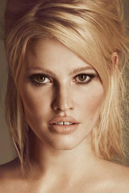Lara Stone - Actor Profile Photo