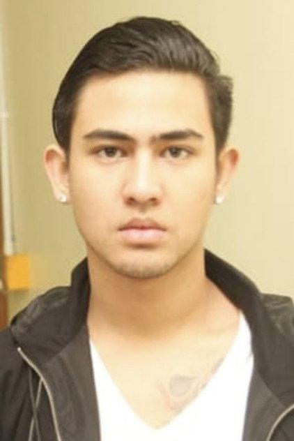 Axel Matthew Thomas - Actor Profile Photo