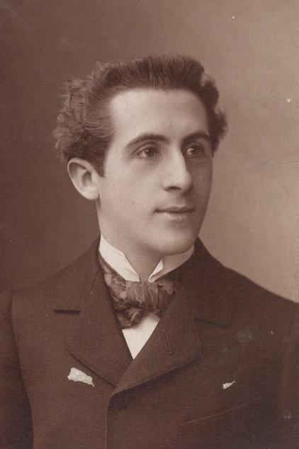 Émile Dehelly - Actor Profile Photo