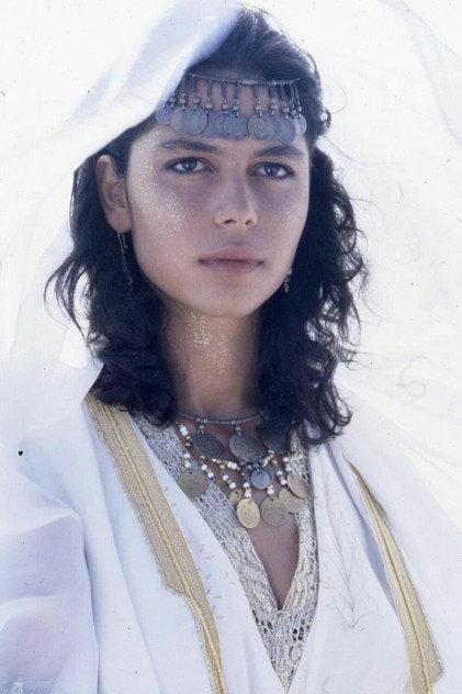 Anna Condo - Actor Profile Photo