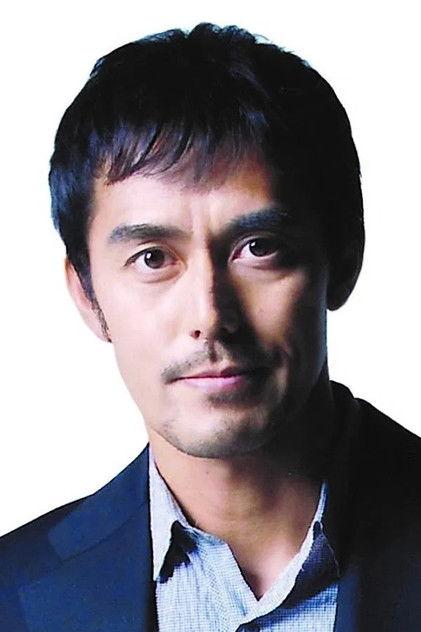Hiroshi Abe - Actor Profile Photo