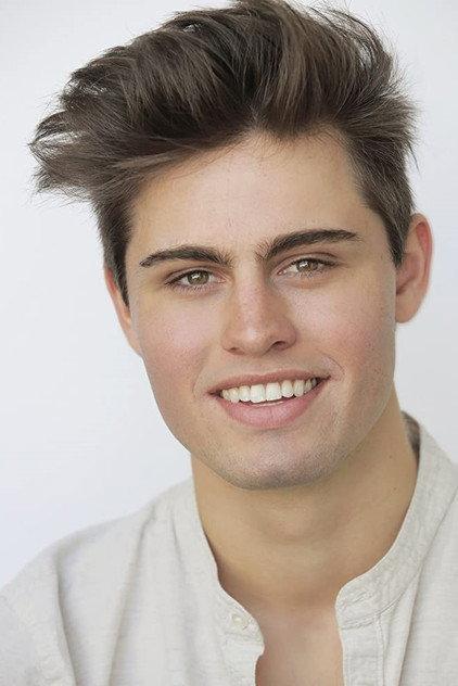 Carson McCalley - Actor Profile Photo