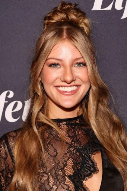 Paige Hyland - Actor Profile Photo