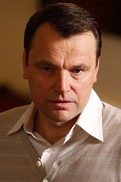 Robert Wisden - Actor Profile Photo