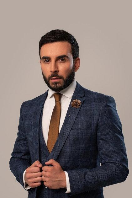 Hrach Muradyan - Actor Profile Photo
