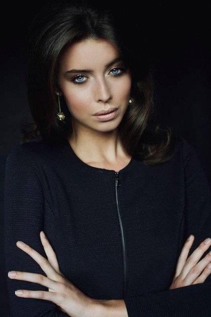Roxanna Dunlop - Actor Profile Photo