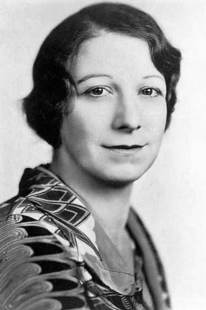 Ruth Warren - Actor Profile Photo