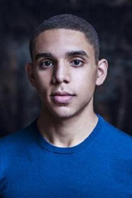 Aaron Hale - Actor Profile Photo