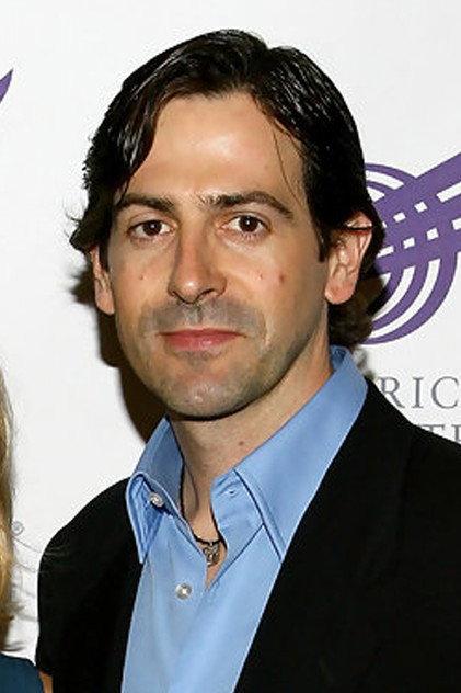 Greg Naughton - Actor Profile Photo