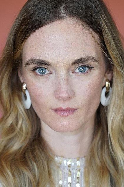Karina Wolfe - Actor Profile Photo