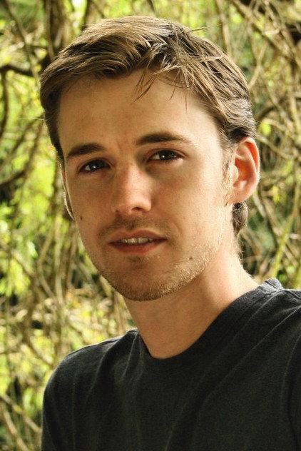 Leigh Alderson - Actor Profile Photo