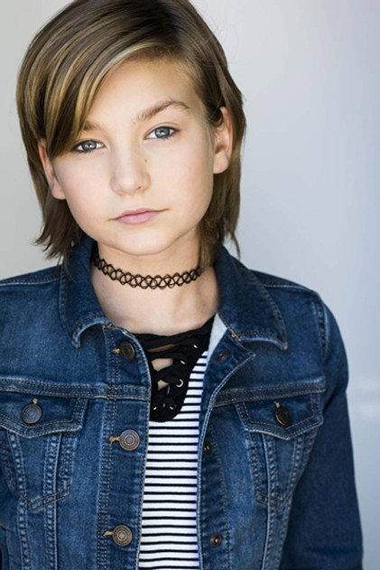 Anna Pniowsky - Actor Profile Photo