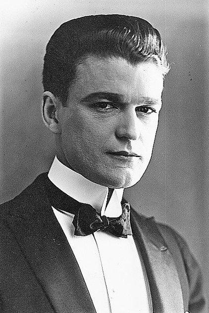 Wallace MacDonald - Actor Profile Photo