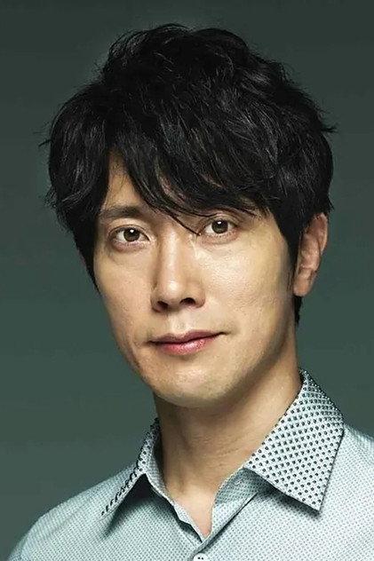 Kuranosuke Sasaki - Actor Profile Photo