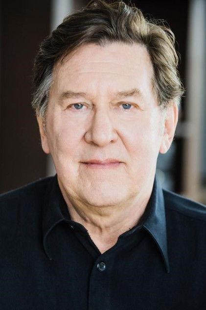 Gilles Renaud - Actor Profile Photo