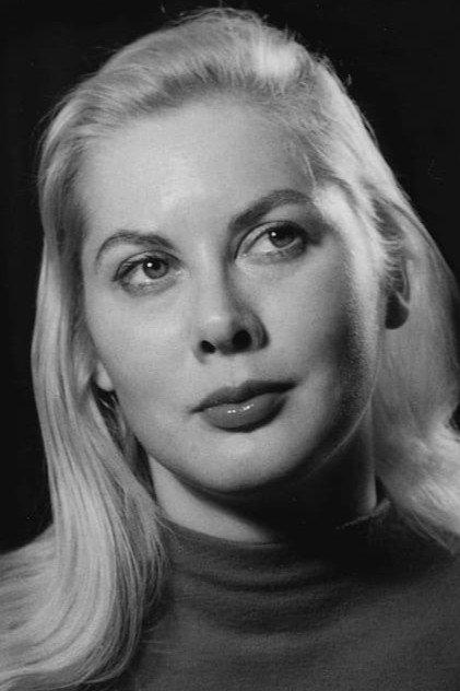 Thea Elster - Actor Profile Photo