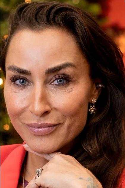 Szhirley - Actor Profile Photo