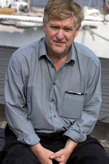 Jonas Falk - Actor Profile Photo