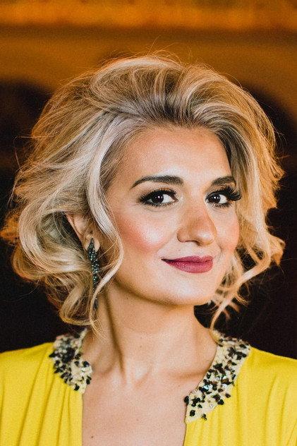 Isabel Bayrakdarian - Actor Profile Photo