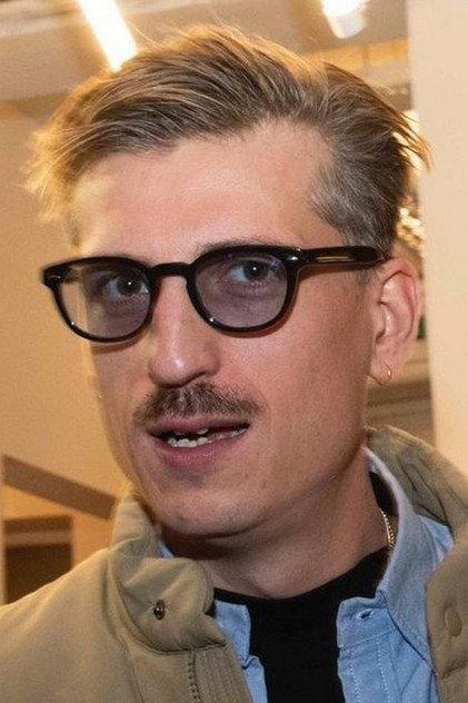 Man Mourentan - Actor Profile Photo