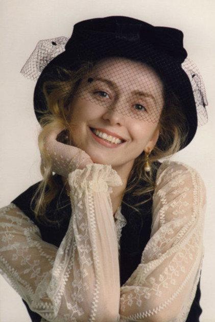 Olga Annenskaya - Actor Profile Photo