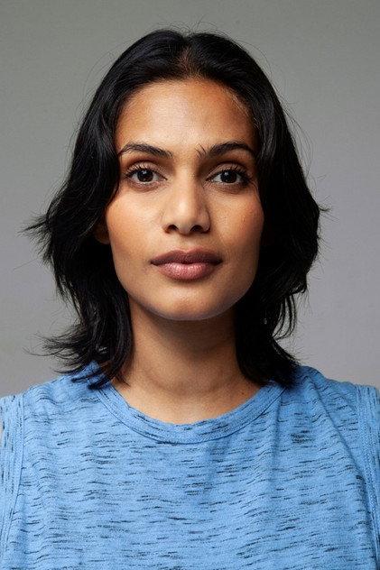 Rizelle Januk - Actor Profile Photo