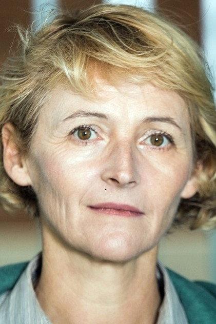 Karine Monneau - Actor Profile Photo