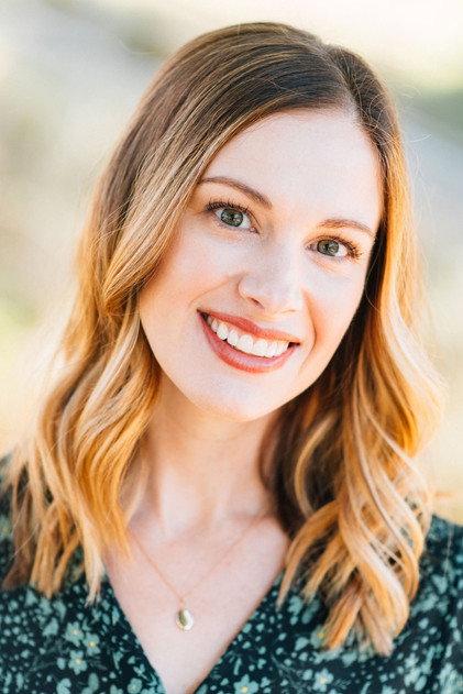 Elisabeth Abbott - Actor Profile Photo