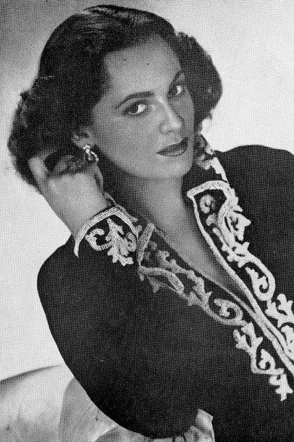 Gloria Lozano - Actor Profile Photo