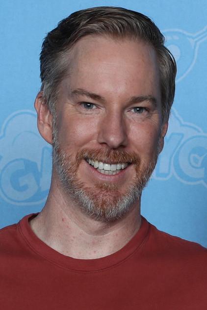Chris Owen - Actor Profile Photo