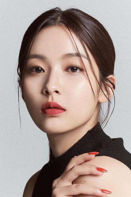 Lee Soo-jung - Actor Profile Photo