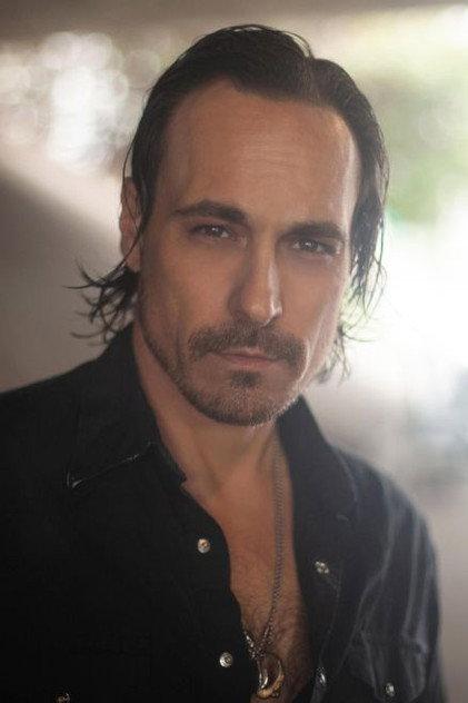 Daniel Buran - Actor Profile Photo