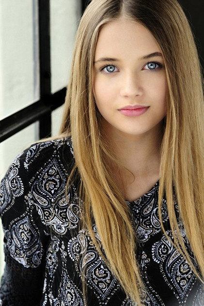 Reylynn Caster - Actor Profile Photo