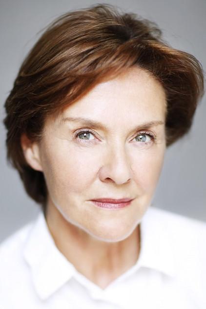 Amanda Burton - Actor Profile Photo