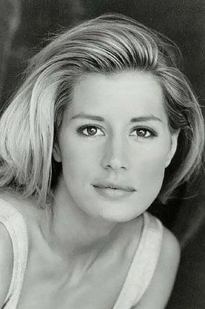 Rowanne Brewer - Actor Profile Photo