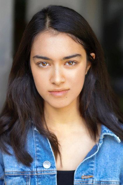 Sara Wolfkind - Actor Profile Photo